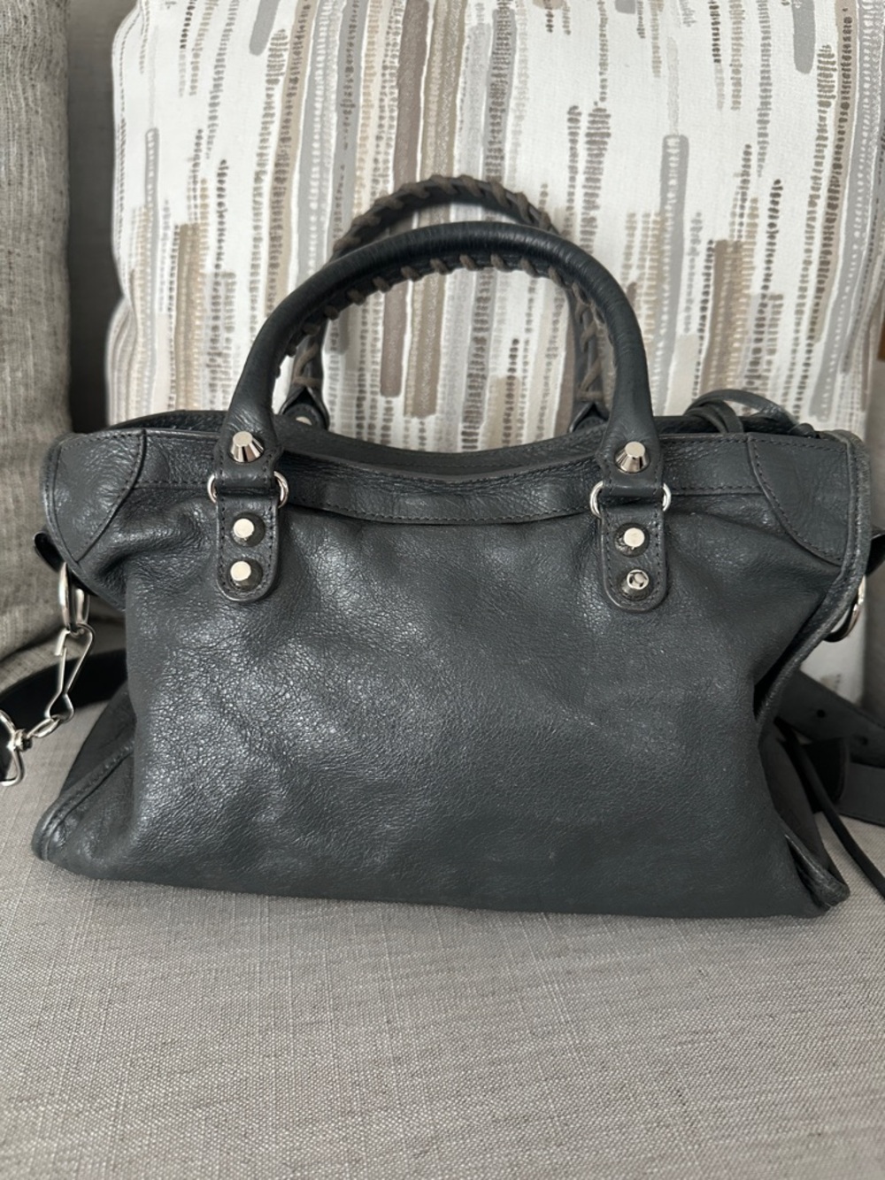 Balenciaga City Bag (small) in volcanic rock. - Picture 2 of 11